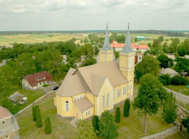 Žarėnų bažnyčia ir varpinė
