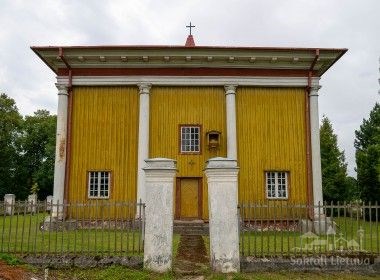 Raguvėlės dvaro bažnyčia